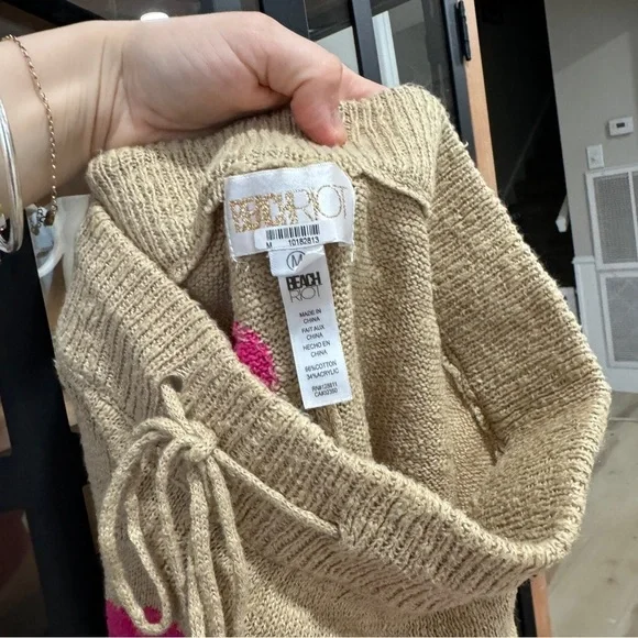 Beach Riot Beige Knit Heart-Print Lounge Shorts with Pink Hearts - Picture 3 of 9